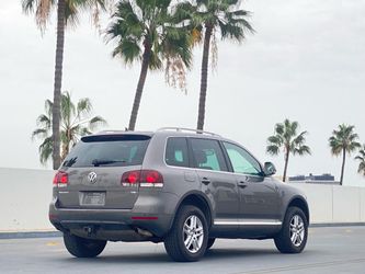 2009 Volkswagen Touareg 2