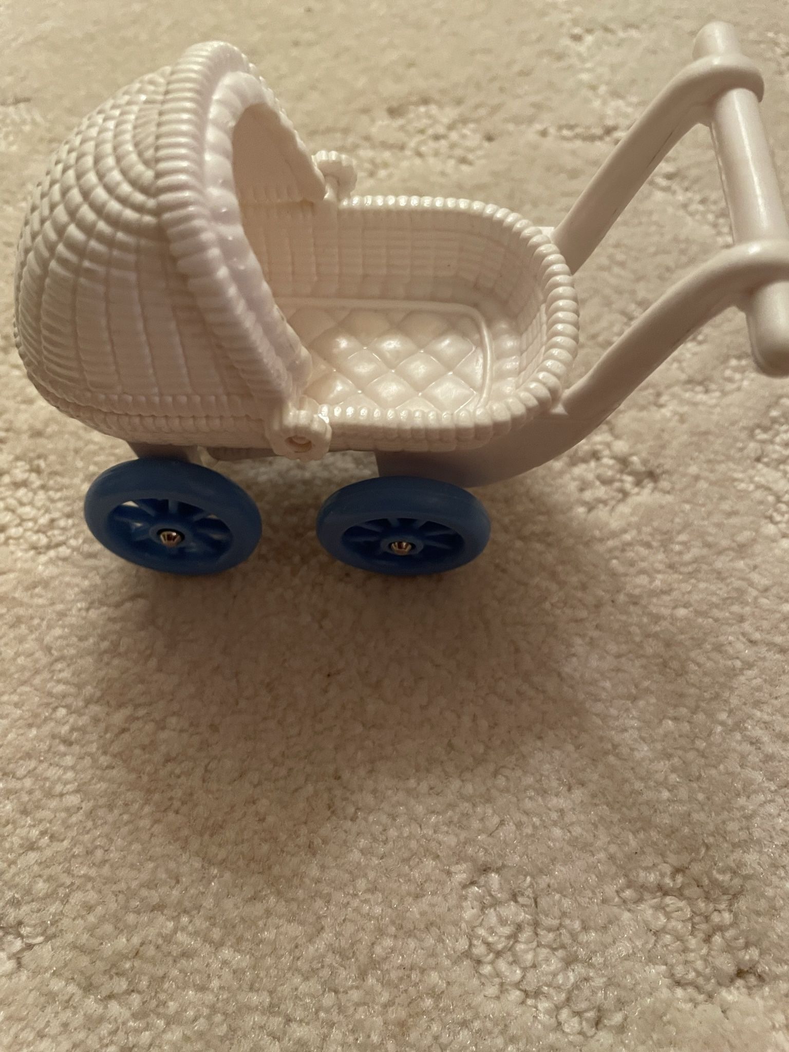 Fisher Price Loving Family Dollhouse WHITE BABY PRAM Stroller Carriage Blue Wheels