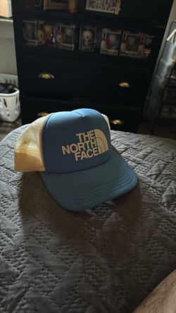 North face Trucker Hat