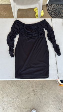 Juniors Black Dress Size6
