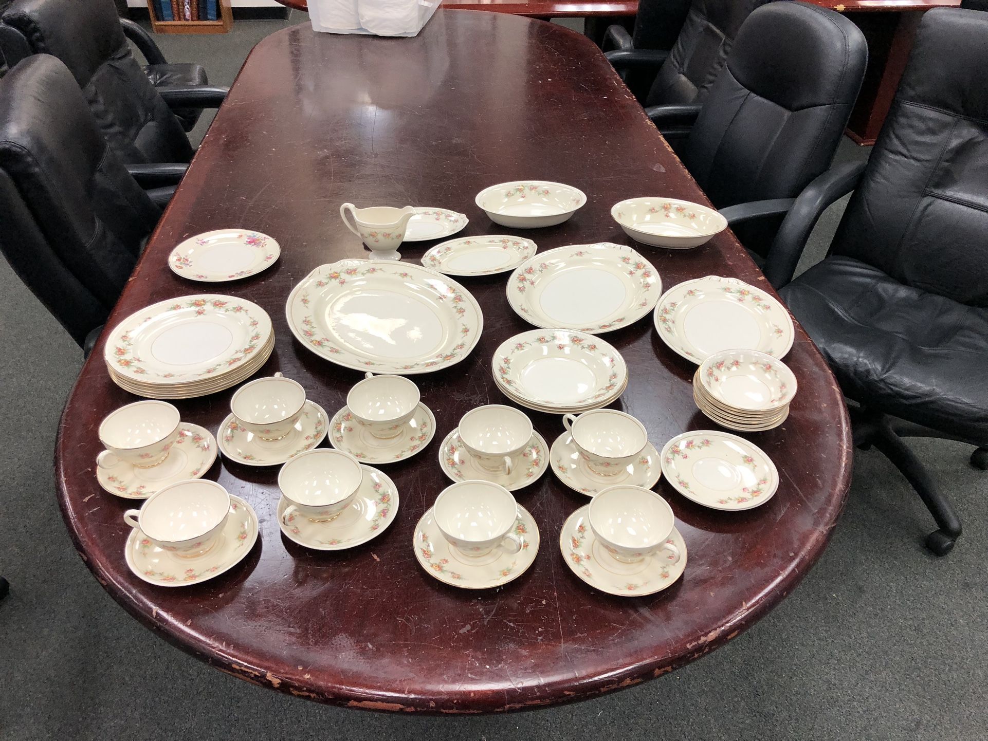 Homer Laughlin China Set