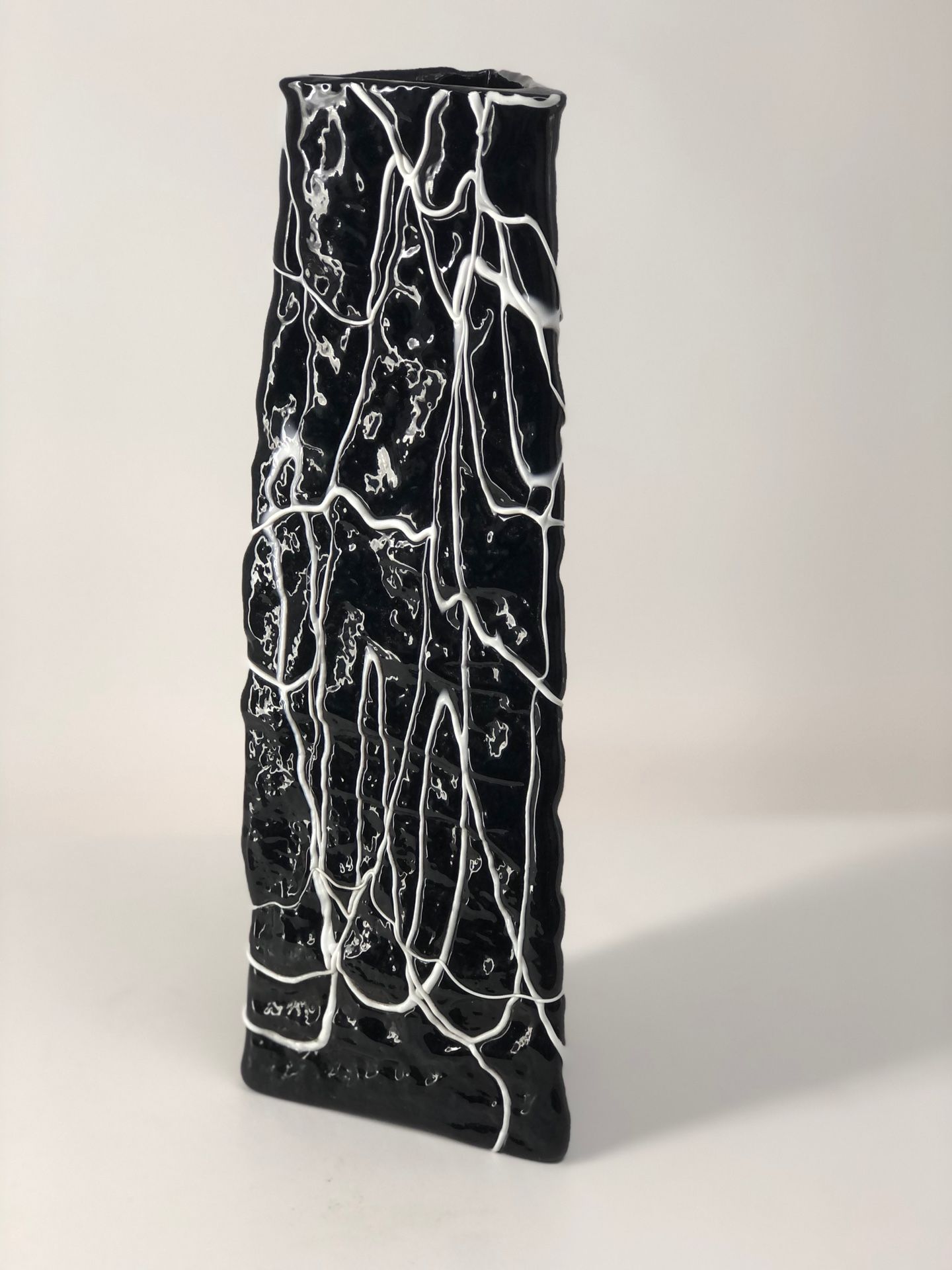 Triangular shape abstract black & white glass vase