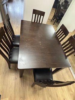 Ashley Dining Table Set w/ 6 Chairs