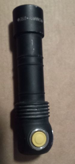 Armytek Wizard C2pro Max Magnet USB LED flashlight