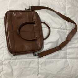 Brown Leather Messenger bag For Sale! 