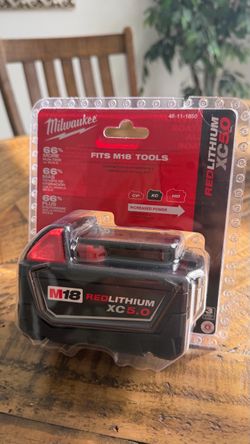 M18 Red Lithium Milwaukee Battery