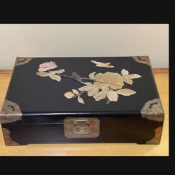 Vintage Black Lacquer Jewelry Box