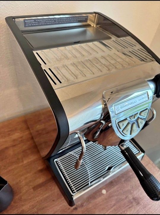 Simonelli-Musica Espresso Machine