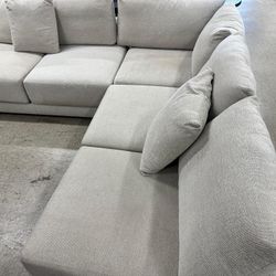 Crate An Barrel 3 Pc Gather sectional