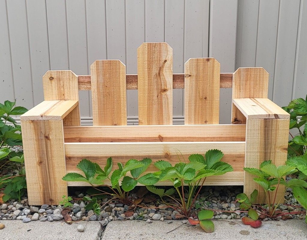 Bench Plant Holder