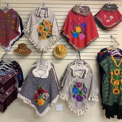 Mañanitas Ponchos Gabanes Disponibles 