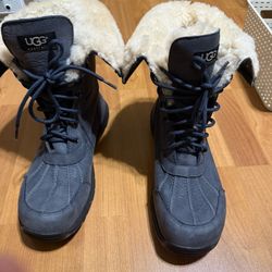 Ugg Butte Boot Men’s Size 9, Rare Navy Blue Waterproof Real Suede Leather and Real Cream Wool