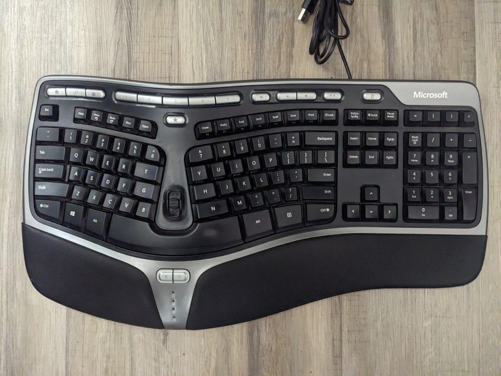 Microsoft Natural Ergonomic Keyboard