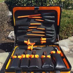 KLEIN TOOLS 22-PC Insulated Tool Kit