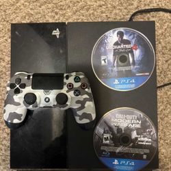 PlayStation 4 (Original) W/ Camo Controller + 2 Games 