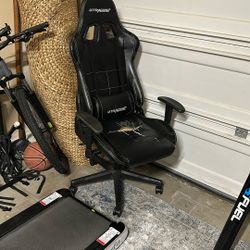 Gaming Chair (NEED GONE ASAP)