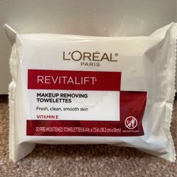 Loreal Revitalift makeup removing wipes 30 count (4 available)