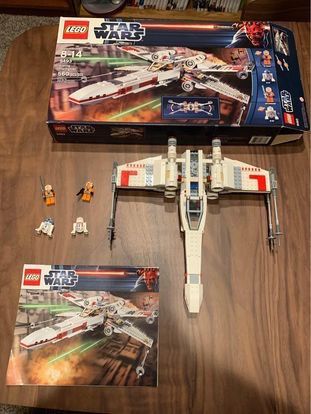 Retired LEGO Star Wars 9493 X-wing Starfighter / 100% Complete