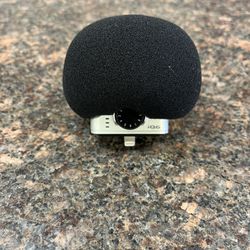 Zoom IQ6 Microphone For iPhone 
