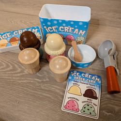 Melissa & Doug Ice Cream Set