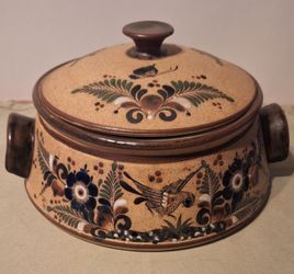 Tonala Netzi Sandstone Mexican Pottery Soup Tureen, Signed-Handmade 1970's