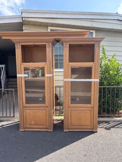 Entertainment center