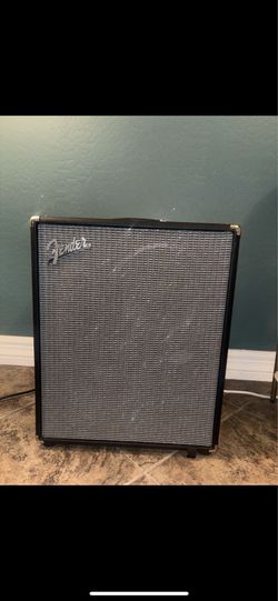 Fender Rumble 500 Bass Amp - Nearly New w/ Transferable Warranty + Original Box