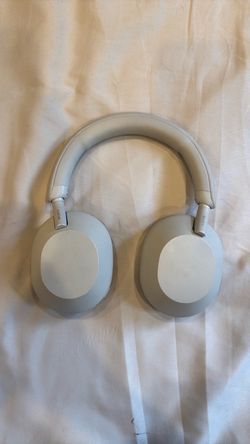Sony WH-1000XM5