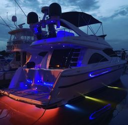 2000 Maxum 4600SCB Yacht - Interior Refit Done New