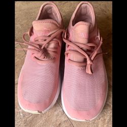 Women’s PUMA Sneakers
