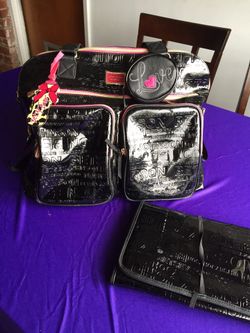 BETSEY JOHSON PATENT LEATHER DIAPER BAG