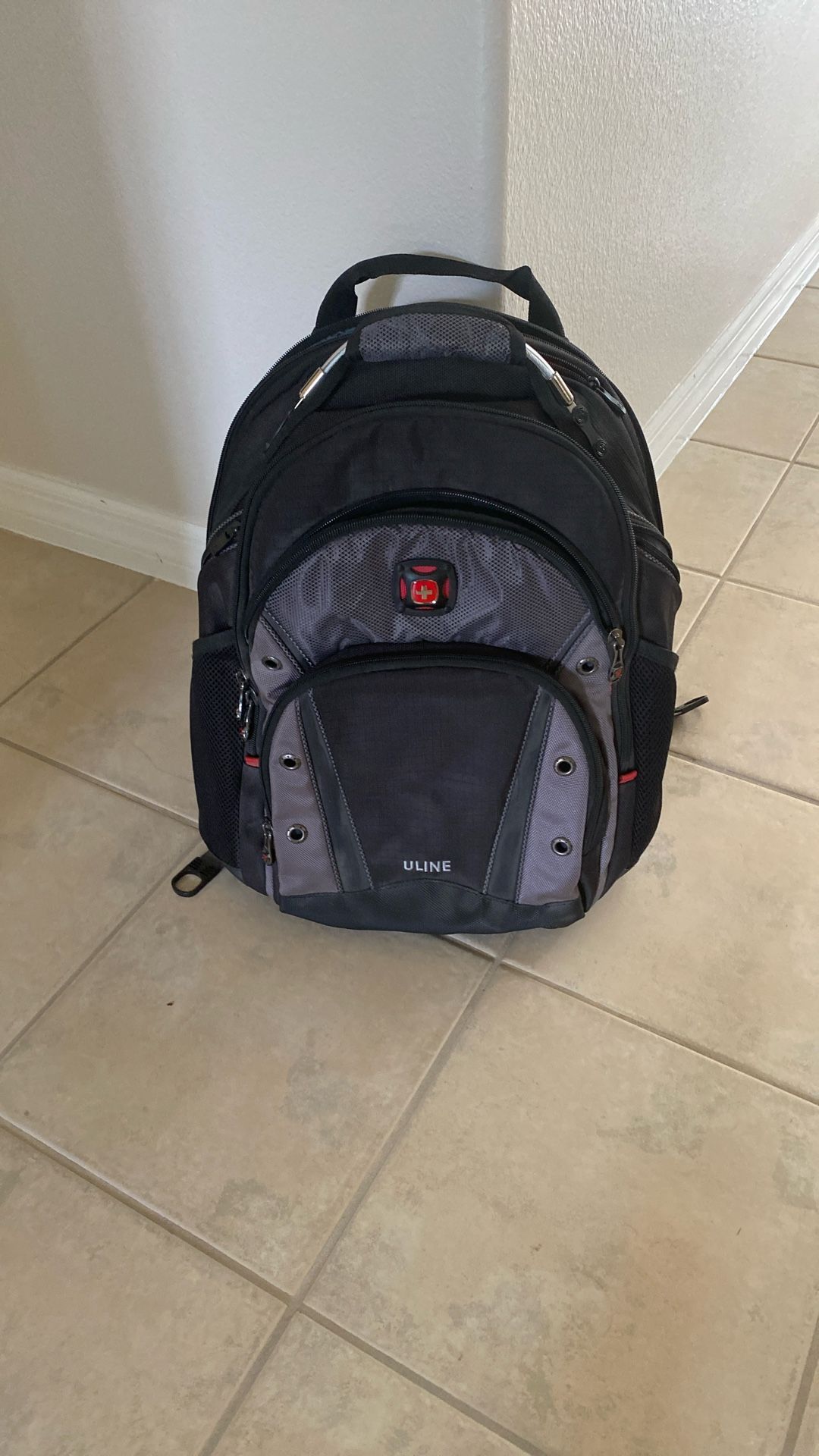 Backpack -Wenger Synergy Laptop Backpack, Black/Gray