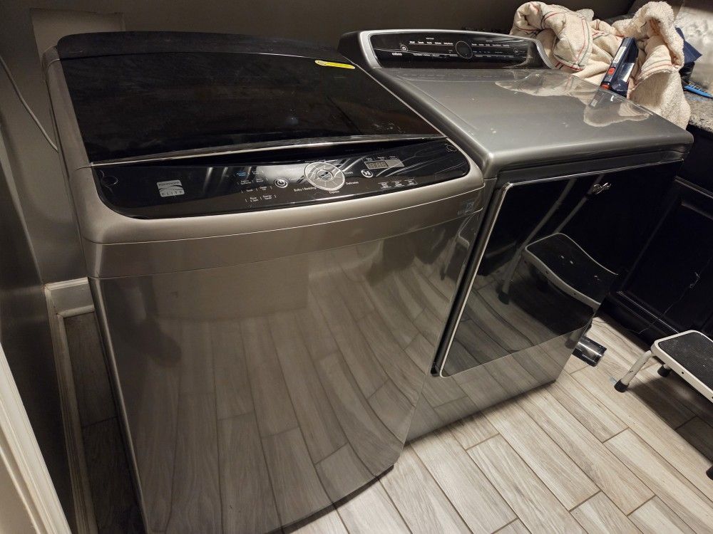 Electric Washer And Electric Dryer 