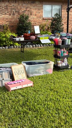 Garage sell end at 2pm LANCASTER