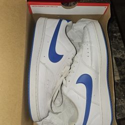 Nike 