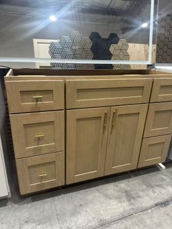 48/54" Light Oak Vanity with 6 Drawers & Double Doors