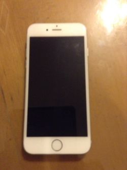 iPhone 6 64gb unlocked for any carrier come with a new case and charger cord