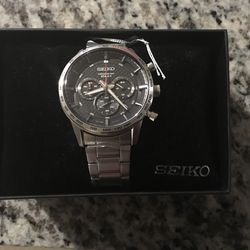 Seiko Watch (Brand new) Includes Box, Instructions, and Bracelet