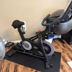 Nordictrack S22i Spin Bike. 