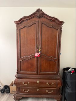 Bedroom set: Armoire w/ 2 nightstands