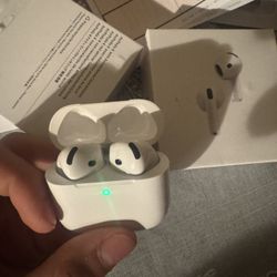Airpods 4th gen