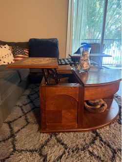 Vintage Solid Wood Lift-Top Coffee Table