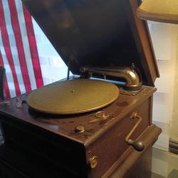 Antique Turntable And Cabinet