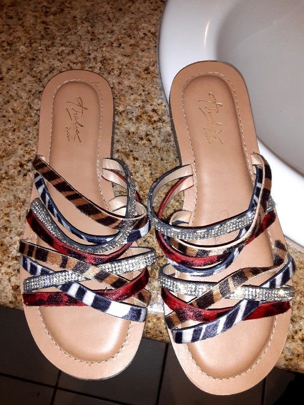 Women's sandals Size 7.5