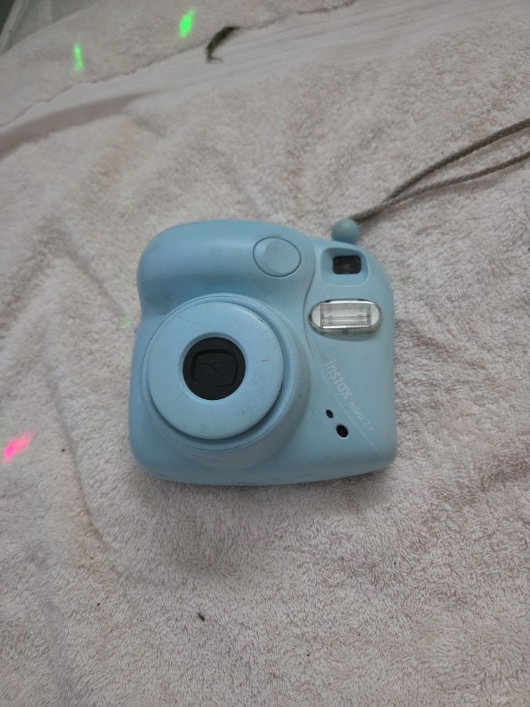 Polaroid fuji camera