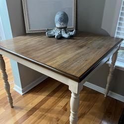 Caf’e High Top Table And Chairs