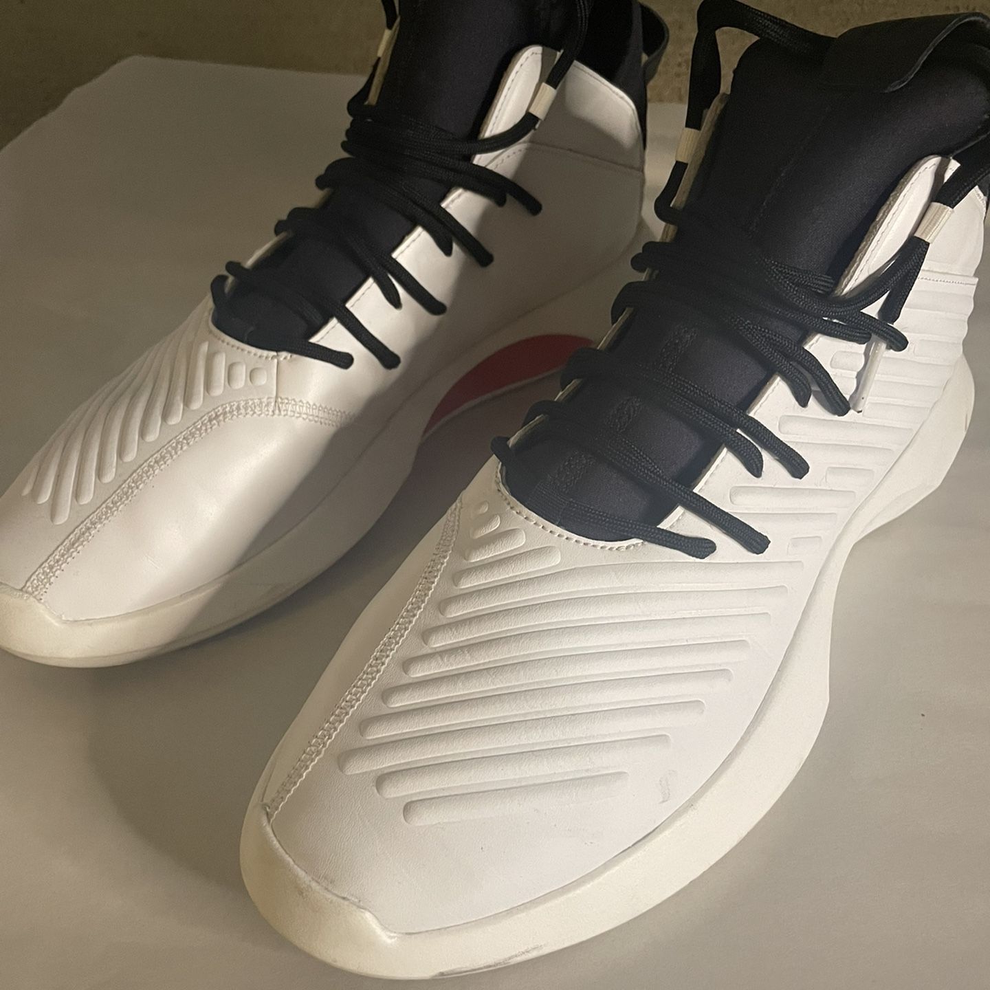 Adidas ape 77901 2025