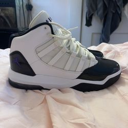 Nike Jordan Concord Auras 