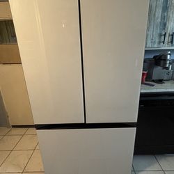 Large Capacity Samsung Bespoke Refrigerator 
