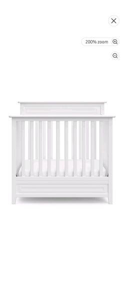 Storkcraft Petal Mini Crib (no mattress included)